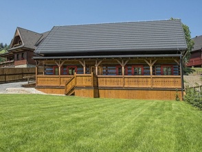 Mountain Resort �DIAR - River